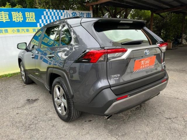 Toyota RAV4  第22張相片