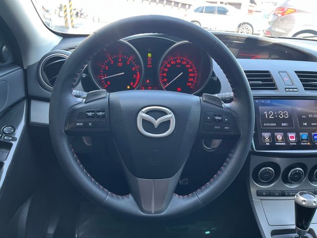 Mazda Mazda3  第5張相片
