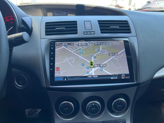 Mazda Mazda3  第8張相片
