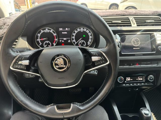 Skoda Fabia  第8張相片
