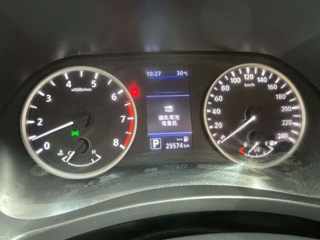 Nissan Sentra  第10張相片