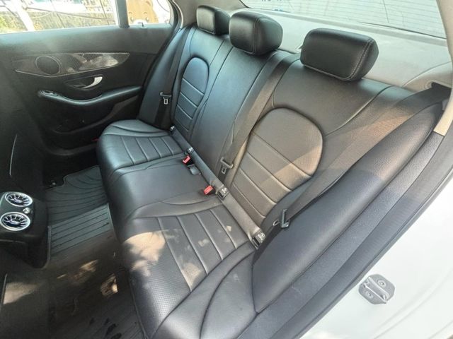 Mercedes-Benz/賓士 C200  第6張相片