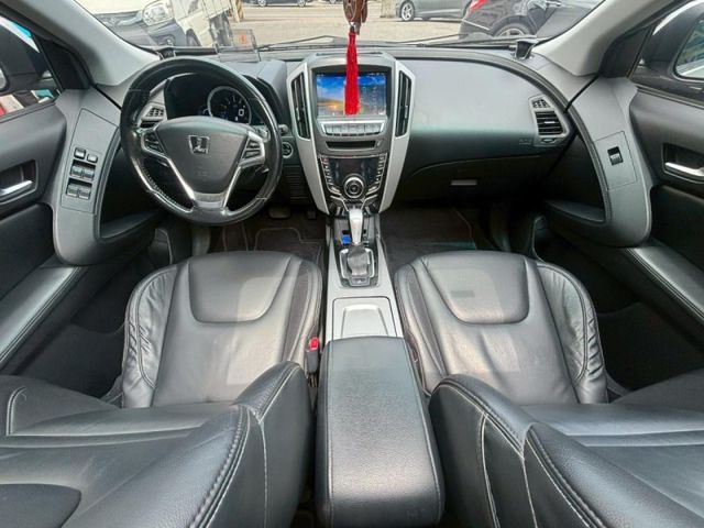 Luxgen U6 Turbo  第4張相片