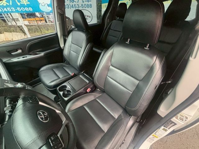 Toyota Sienna  第5張相片