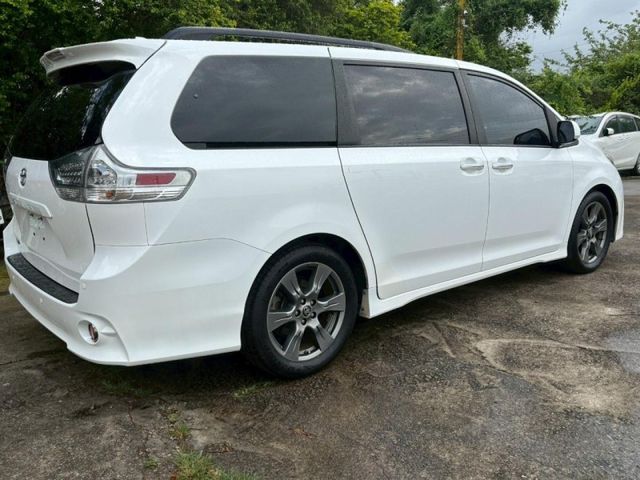 Toyota Sienna  第15張相片