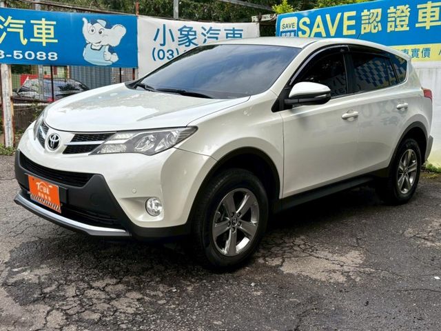 Toyota RAV4  第1張相片