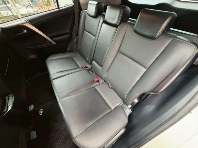 Toyota RAV4  第6張相片