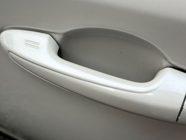Toyota RAV4  第13張相片