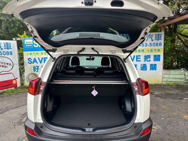 Toyota RAV4  第19張相片