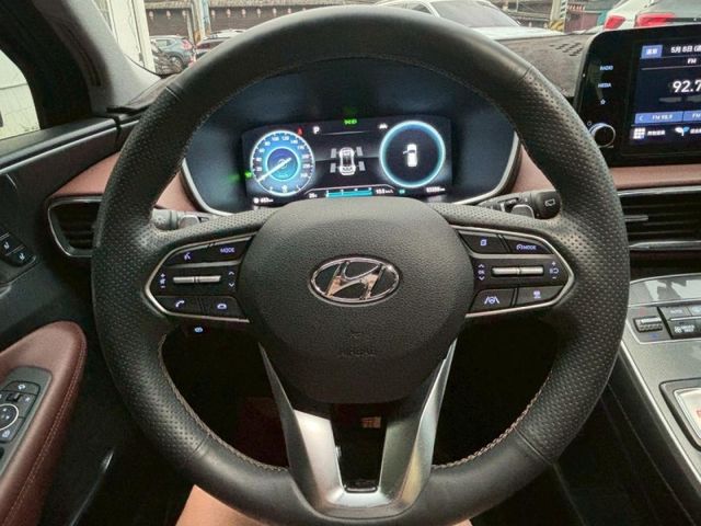 Hyundai Santa Fe  第8張相片