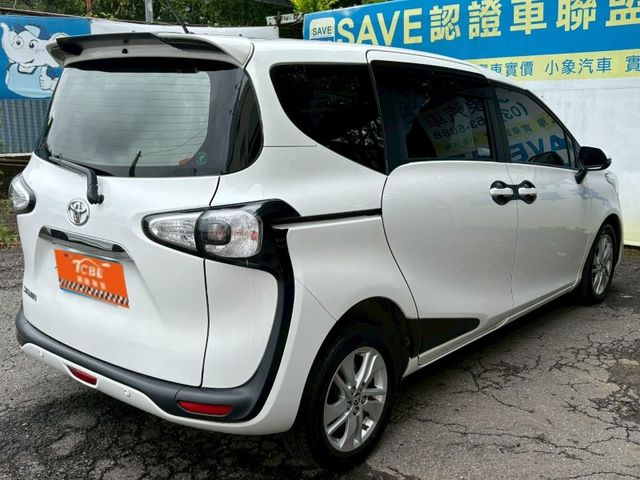 豪華 七人座 電動側滑門  倒車顯影  第14張相片