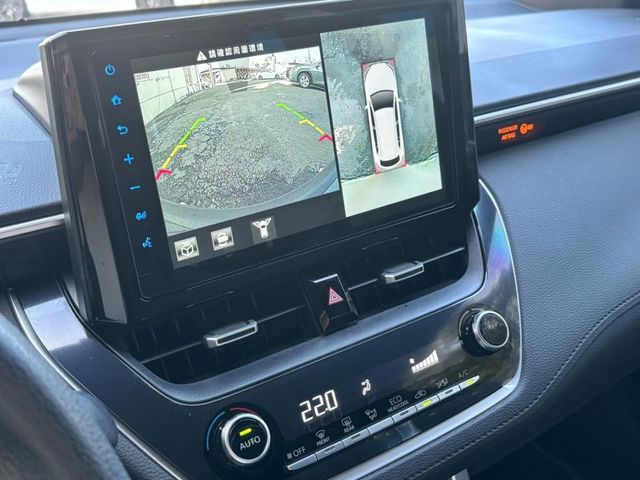 Toyota Corolla  第8張相片