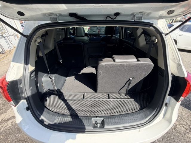 Kia Euro Carens  第7張相片