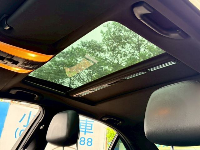 Mercedes-Benz/賓士 C-CLASS  第1張相片