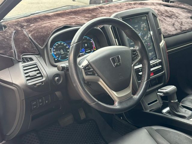 Luxgen U6 Turbo  第9張相片