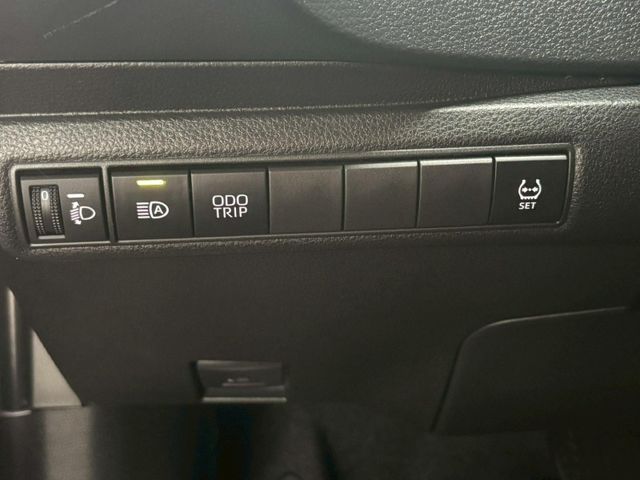 Toyota ALTIS  第11張相片