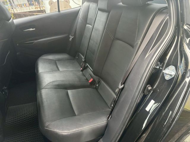 Toyota ALTIS  第13張相片