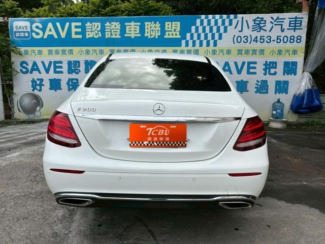 Mercedes-Benz/賓士 E-CLASS  第2張相片