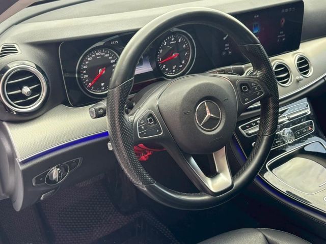 Mercedes-Benz/賓士 E-CLASS  第8張相片