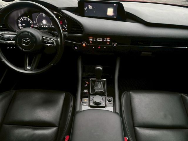 Mazda Mazda3  第7張相片