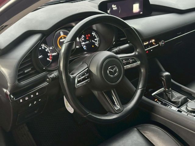 Mazda Mazda3  第8張相片
