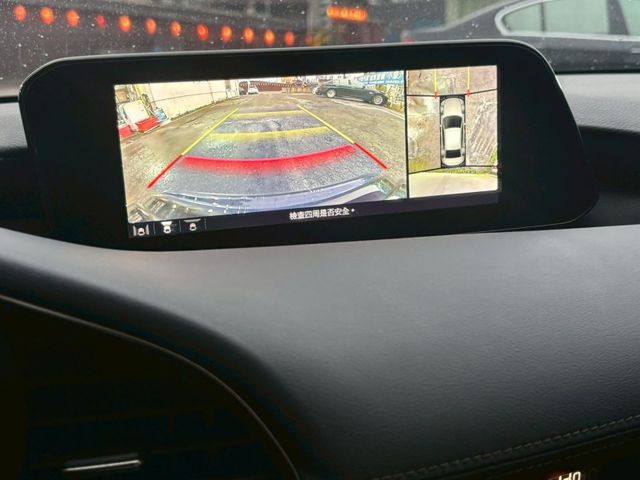 Mazda Mazda3  第9張相片