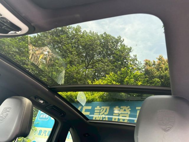 Porsche保時捷 Cayenne   第14張相片