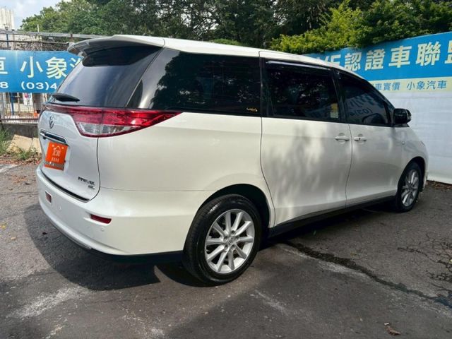 Toyota Previa  第1張相片