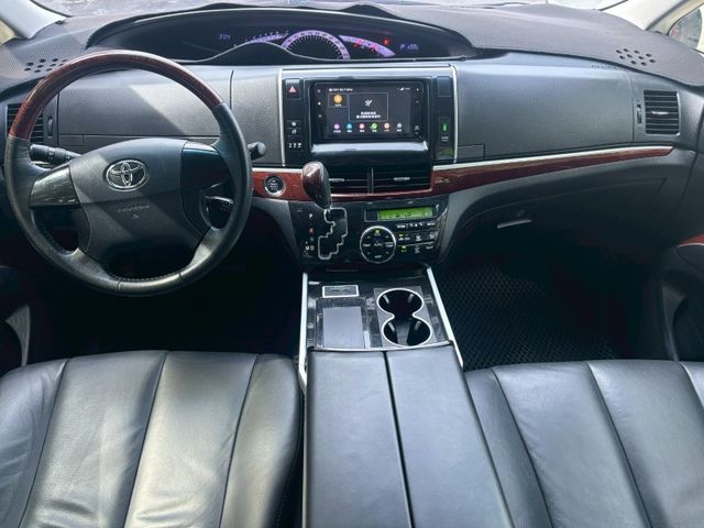 Toyota Previa  第8張相片