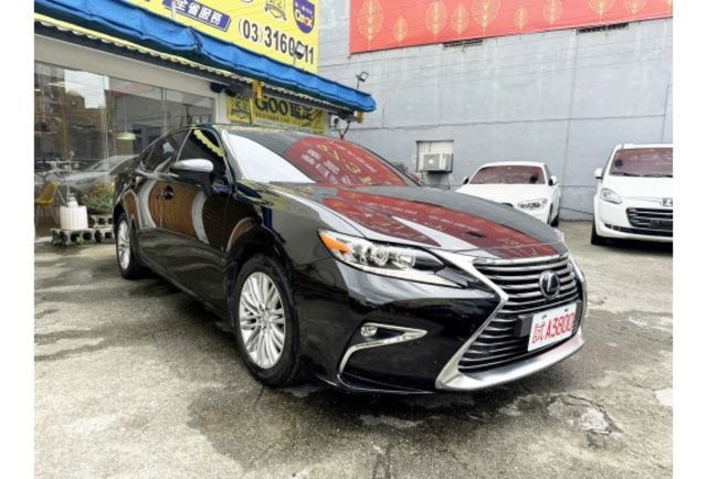 Lexus ES200  第1張相片