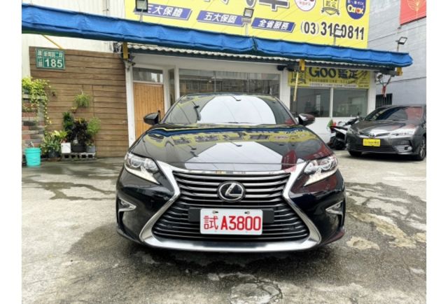 Lexus ES200  第2張相片