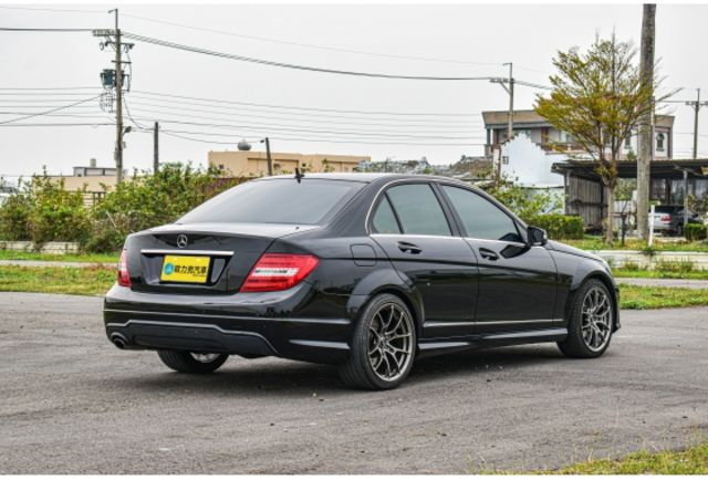 100%實車實價 2013 C250 w204 維修工單齊全 自用美車細心呵護中  第5張相片