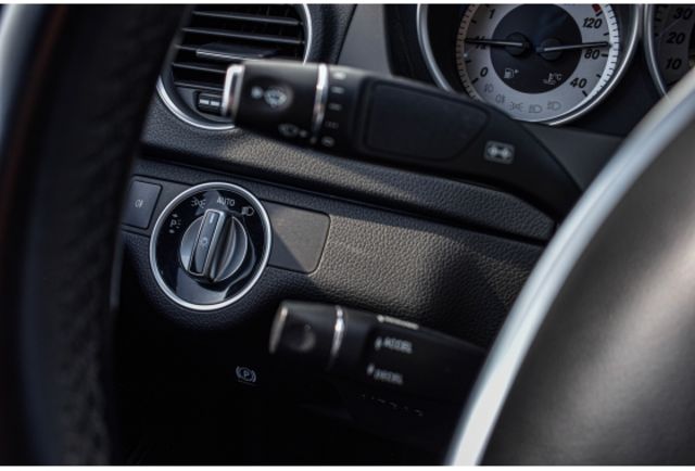 100%實車實價 2013 C250 w204 維修工單齊全 自用美車細心呵護中  第11張相片