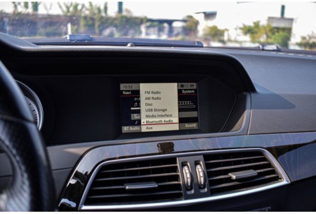 100%實車實價 2013 C250 w204 維修工單齊全 自用美車細心呵護中  第13張相片