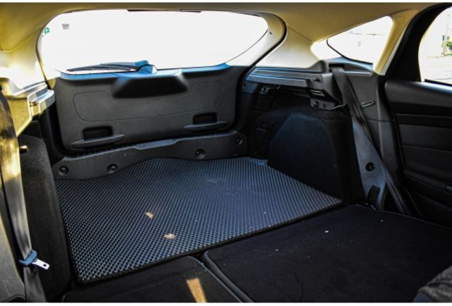 準跑7萬5 無任何事故 mk3 Focus 1.6 五門 一手自用 內外漂亮  第13張相片
