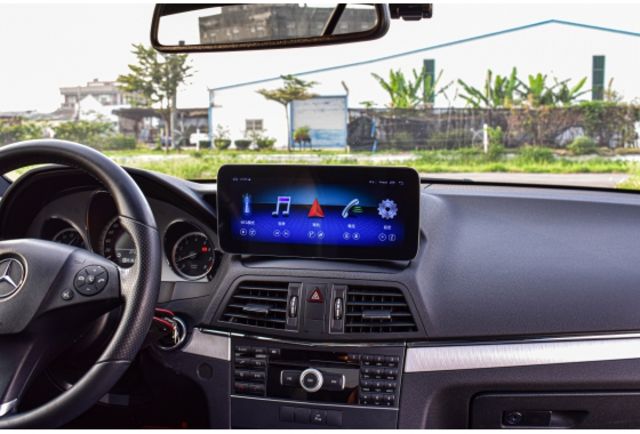雙門轎跑 質感黑內裝 2+2 四人座 總代理 C207 E350 Coupe  第15張相片