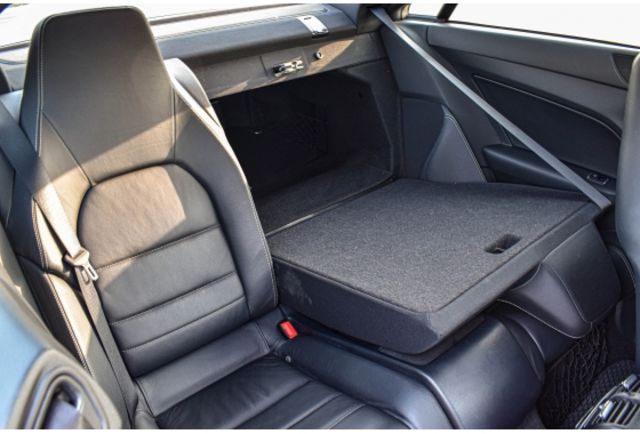 雙門轎跑 質感黑內裝 2+2 四人座 總代理 C207 E350 Coupe  第23張相片