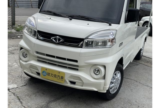自排 行動餐車 鷗翼餐車 全新電動鷗翼 只跑6萬5 可全額貸款 外觀可客製塗裝  第4張相片