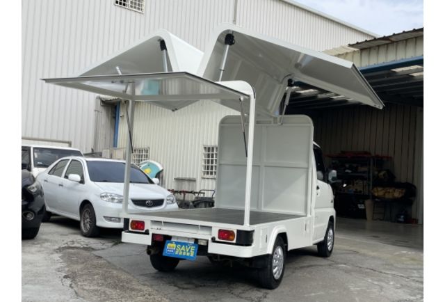 自排 行動餐車 鷗翼餐車 全新電動鷗翼 只跑6萬5 可全額貸款 外觀可客製塗裝  第7張相片