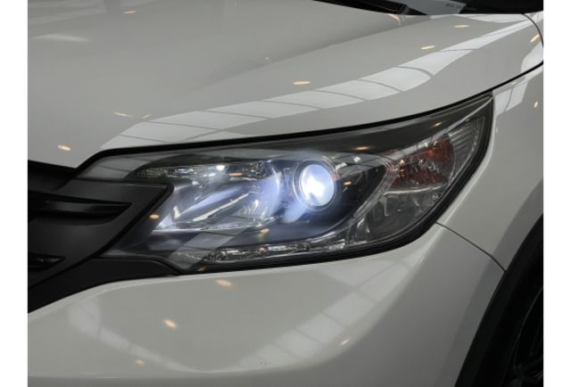 實車實價 CRV 4代 2.4VTI-S 2WD最頂級 全車原鈑件 無待修漂亮車  第8張相片