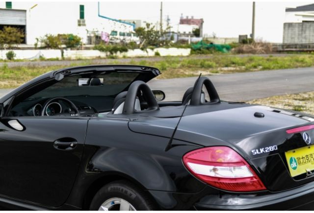 敞篷上空 雙座跑車 R171 SLK280 V6/3.0 全車原鈑件 完整無待修  第12張相片