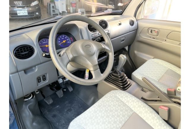 鷗翼餐車 行動餐車 木工裝潢｜低里程只跑3萬9｜鹿港歐力克餐車專賣店  第9張相片