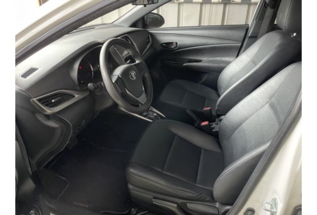 100%實車實價｜yaris 大鴨 售32萬5｜漂亮認證車｜保固兩年或五萬公里  第6張相片