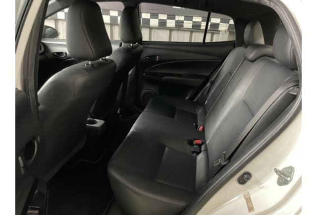 100%實車實價｜yaris 大鴨 售32萬5｜漂亮認證車｜保固兩年或五萬公里  第7張相片
