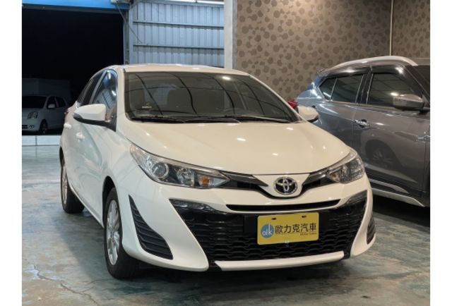 100%實車實價 yaris 售30萬5｜安心認證車｜保固兩年或五萬公里  第1張相片
