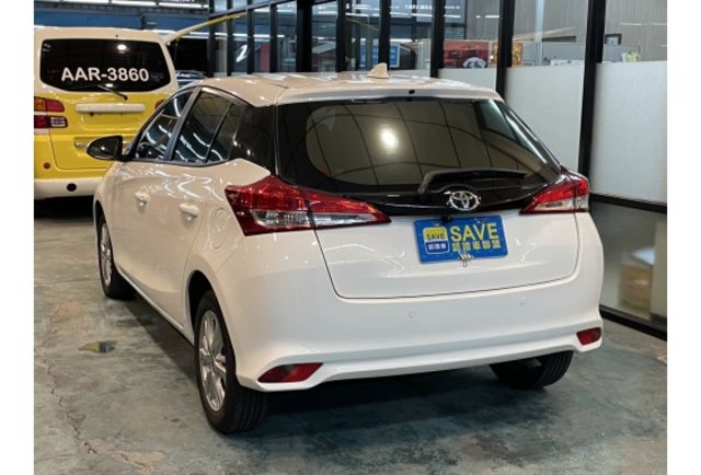 100%實車實價 yaris 售30萬5｜安心認證車｜保固兩年或五萬公里  第2張相片