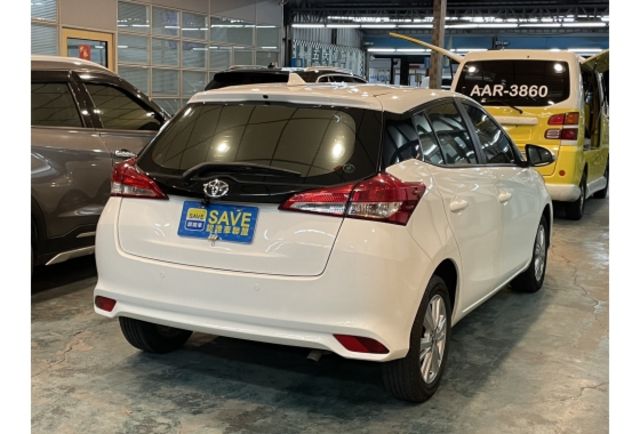 100%實車實價 yaris 售30萬5｜安心認證車｜保固兩年或五萬公里  第10張相片
