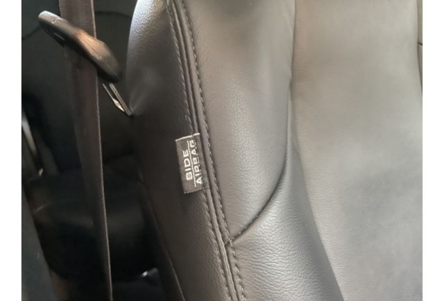 實車實價/安心鑑賞/認證車｜最頂級｜小改款 Fit 2.5代｜全新空力套件+尾翼  第17張相片