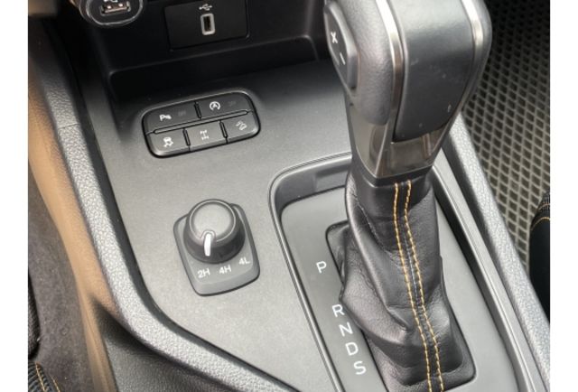 Ranger T8 ｜後捲簾｜福特皮卡 浪九 貨卡｜100%實車實價｜一手漂亮車  第16張相片