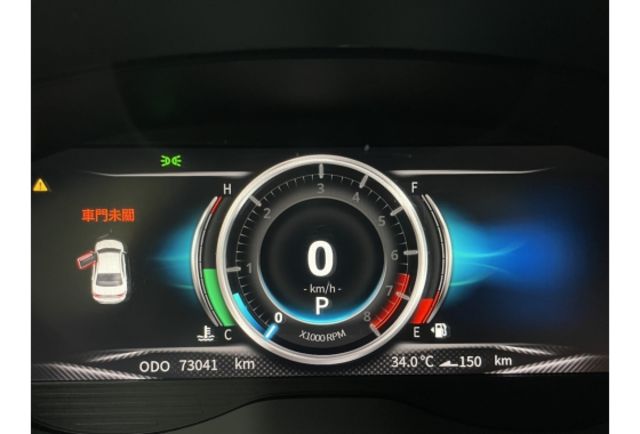 跑7萬3｜原廠保養｜天窗｜選配大屏幕｜數位儀表｜LED燈｜盲點｜8安｜免鑰｜撥片  第5張相片